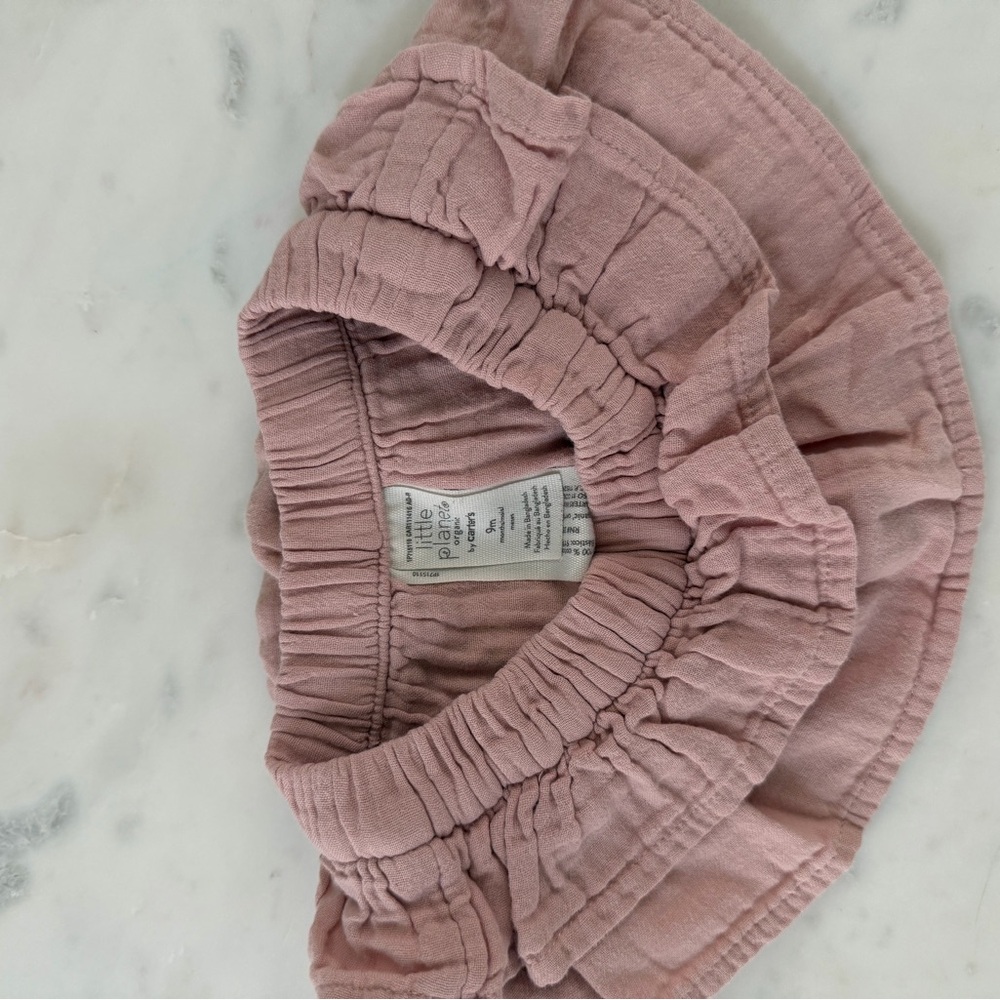 Little Planet Organic Charming Ruffled Diaper Cover in Soft Pink - 9 months - Picture 3 of 3